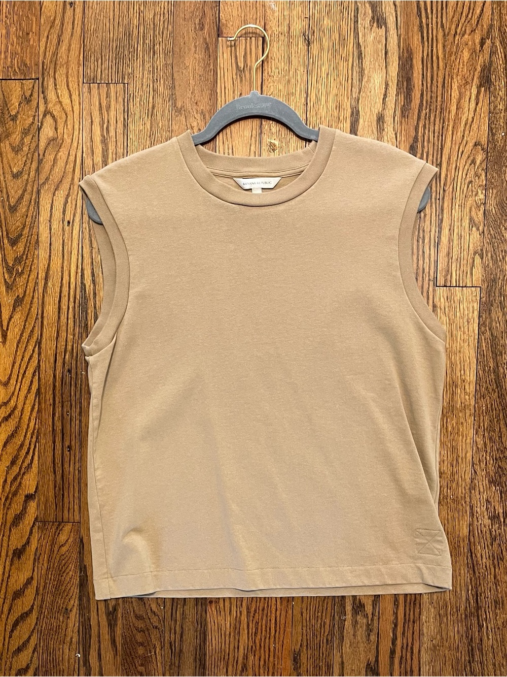 Banana Republic Sleeveless Crewneck Tank in Camel Tan